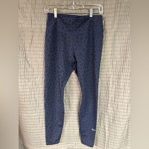 Nike Women’s work out leggings